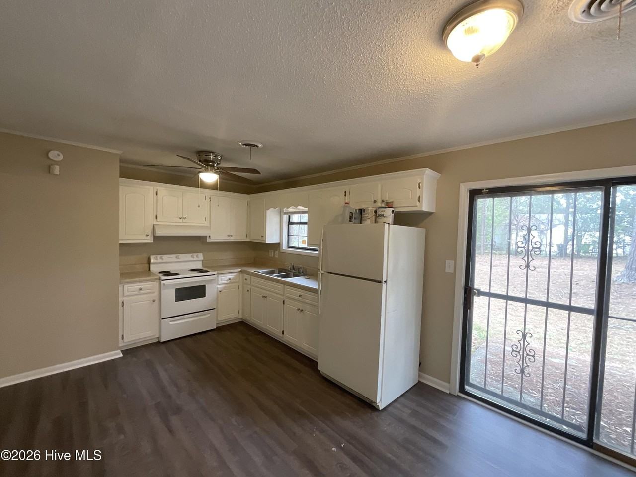 2338 Helsinki Dr - Photo 6 of 15