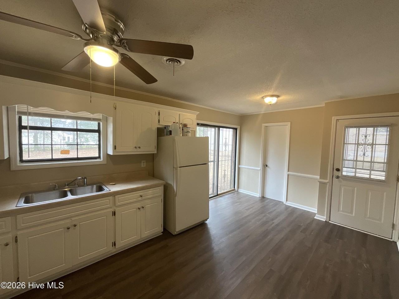 2338 Helsinki Dr - Photo 7 of 15