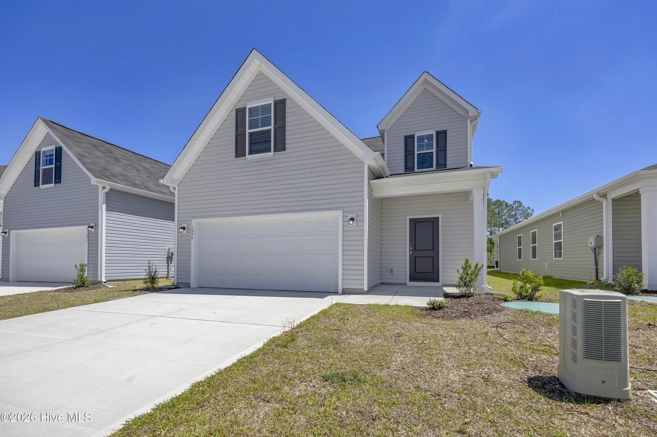 1095 Hanson Drive - Photo 2 of 27