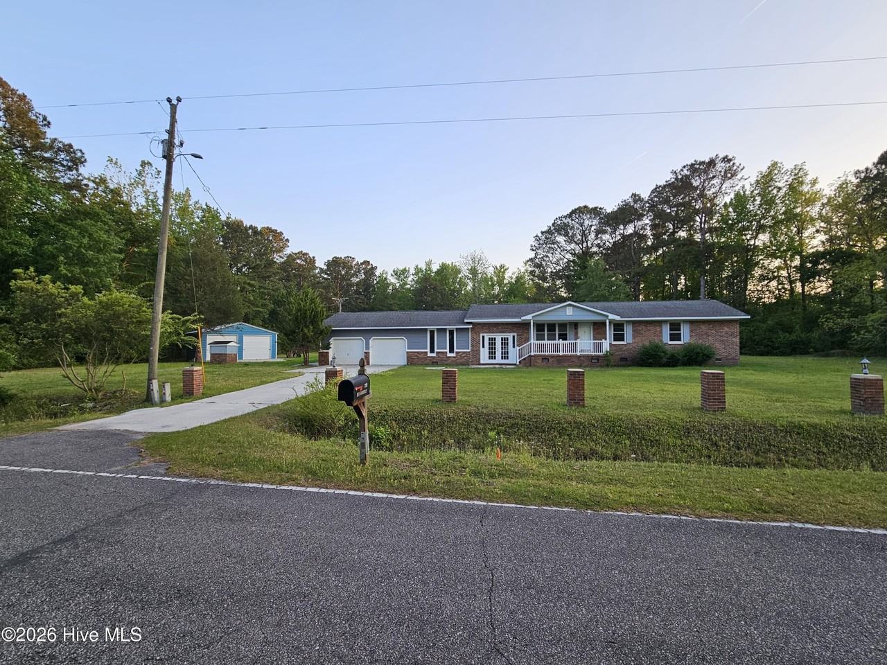 770 Harrison Creek Rd - Photo 2 of 27
