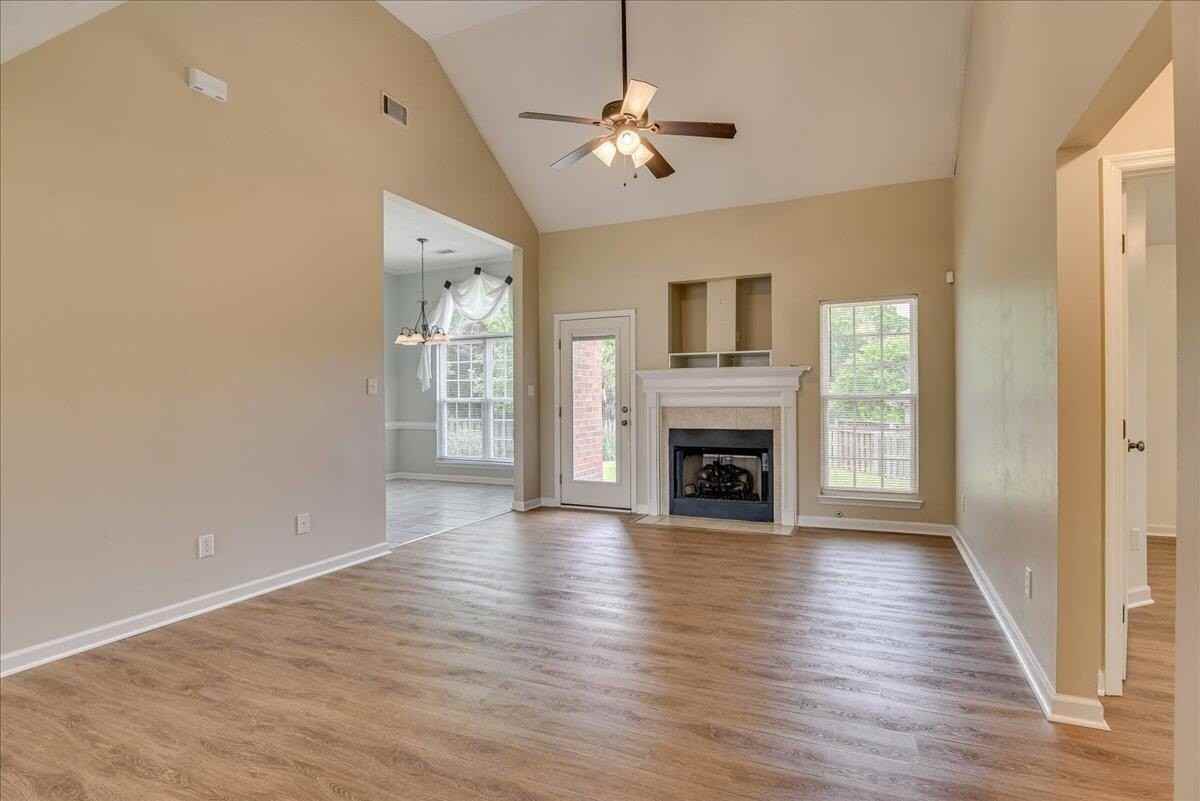 800 Cotswold Ct - Photo 7 of 37