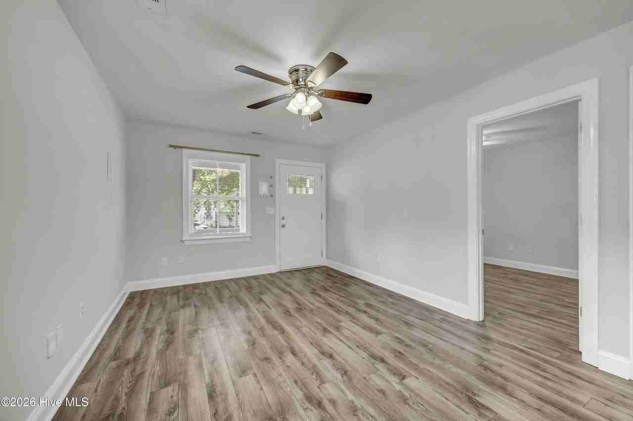 720 S 7th St - Photo 7 of 25
