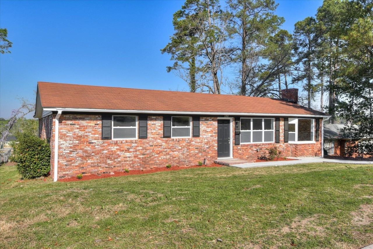 2202 Vireo Dr - Photo 3 of 45