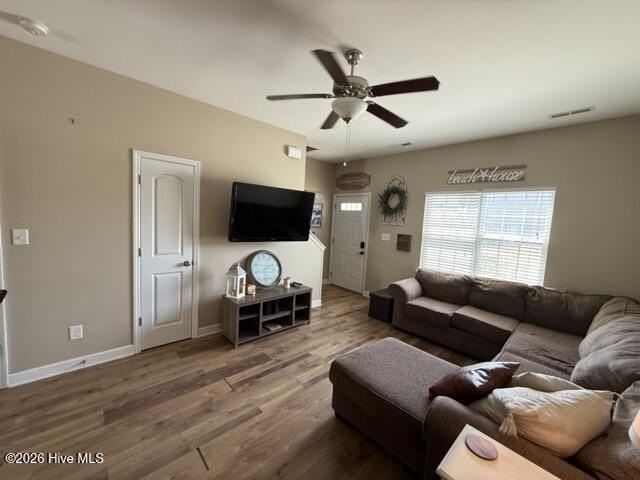 602 Ebb Tide Ln - Photo 2 of 18