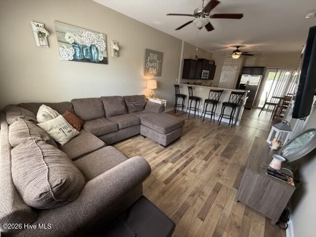 602 Ebb Tide Ln - Photo 3 of 18