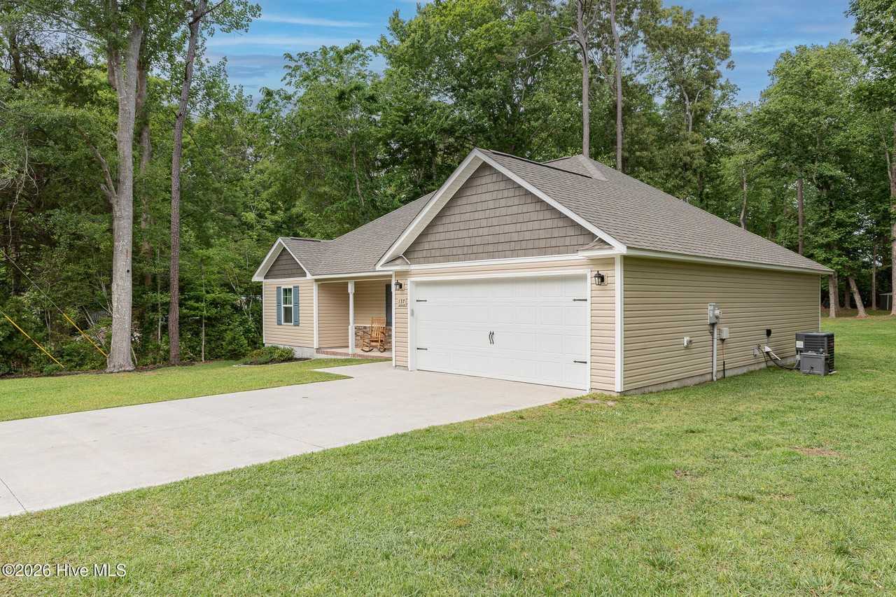 137 Wilburne Dr - Photo 3 of 42