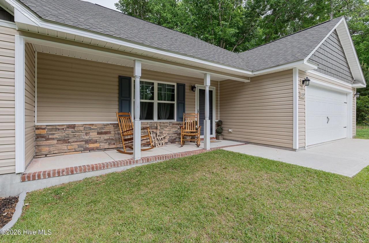 137 Wilburne Dr - Photo 5 of 42