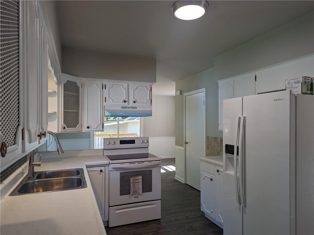 308 E Market St - Photo 5 of 16