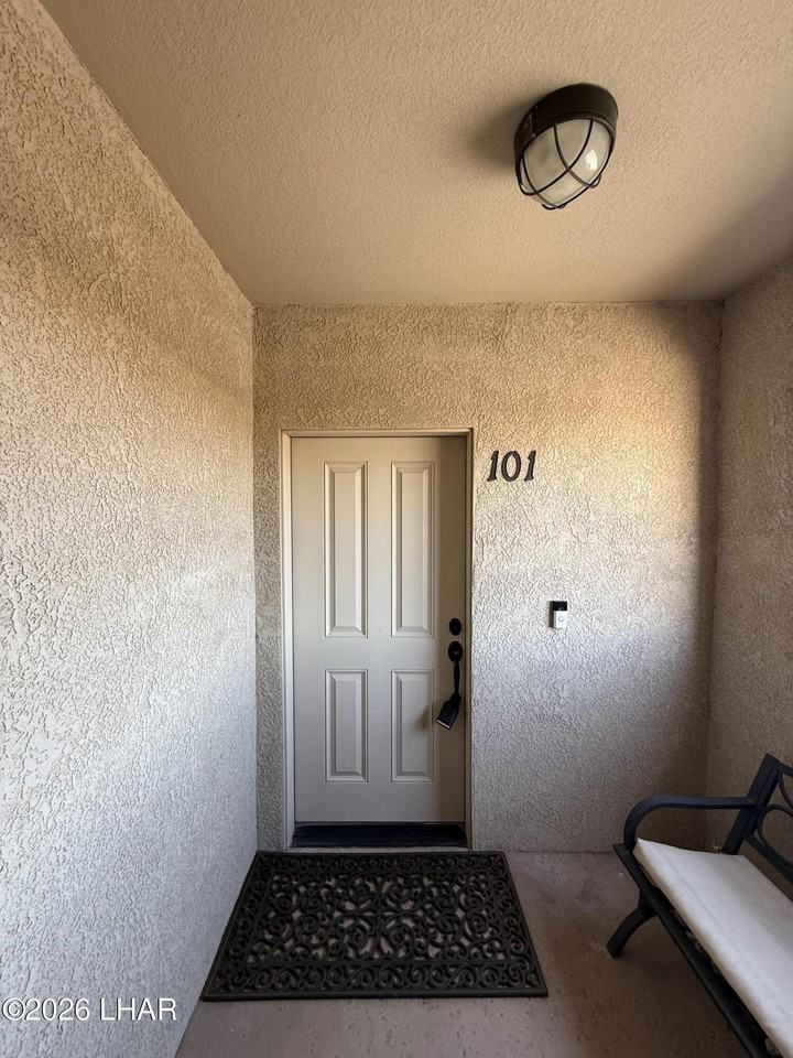 433 London Bridge Rd #B101 - Photo 6 of 35