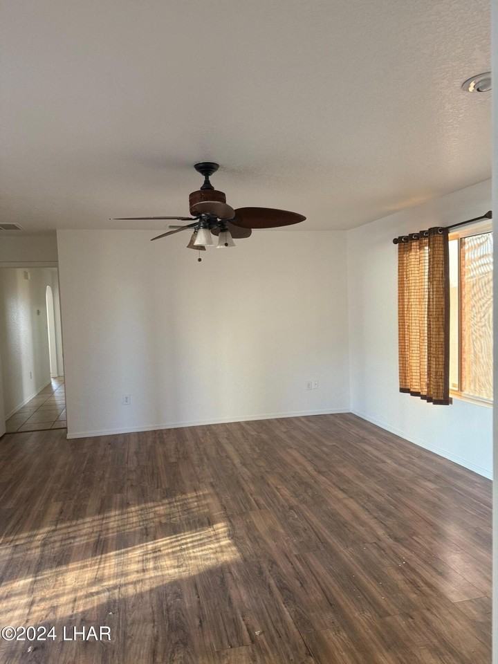 3329 Mcculloch Blvd N - Photo 4 of 16