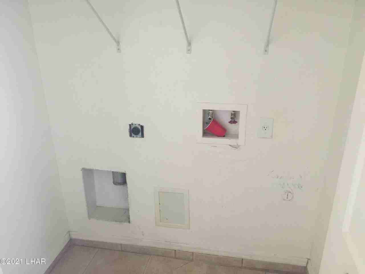 127 Nelson Ln - Photo 6 of 15