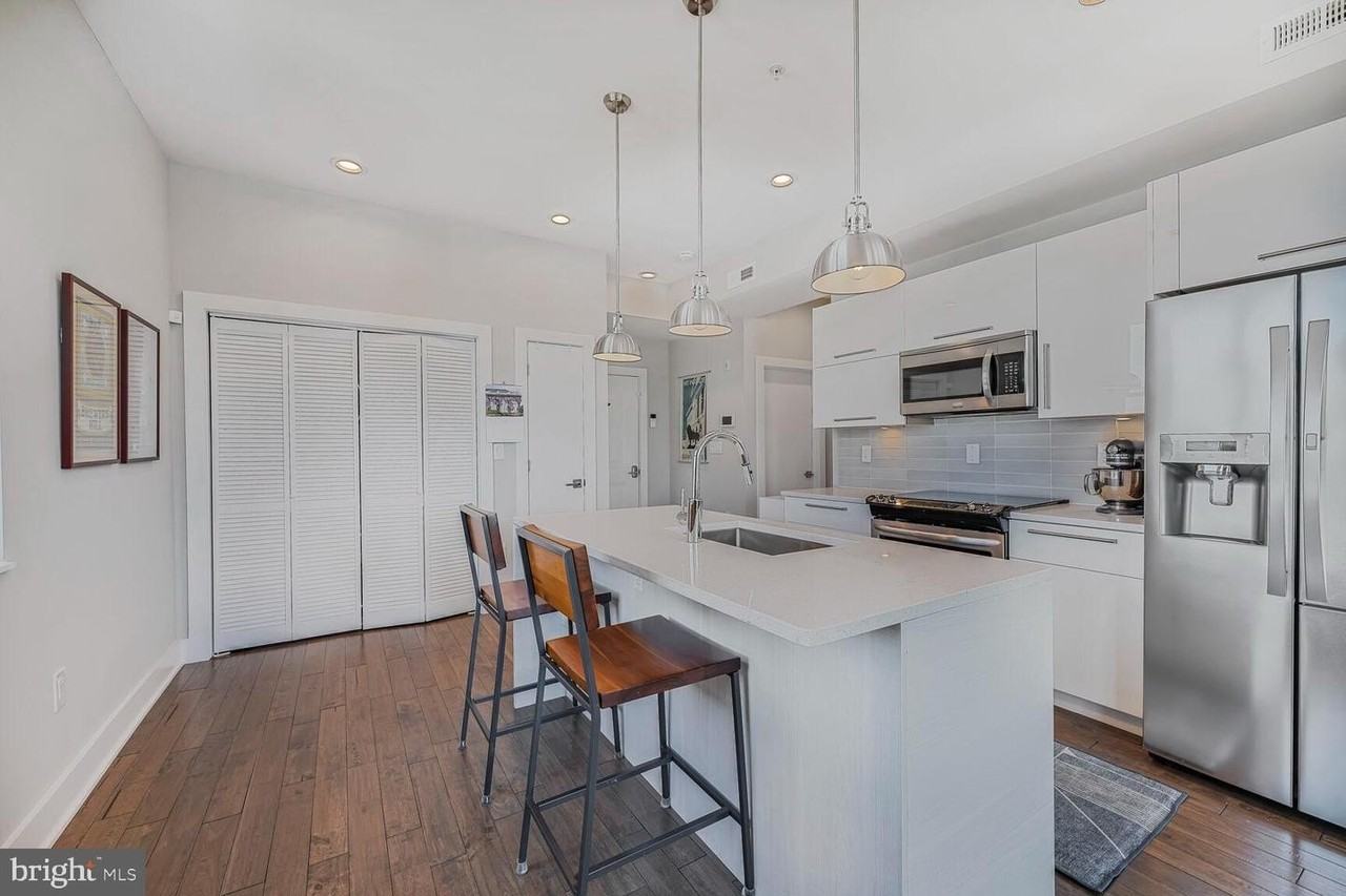 3733 12th St Ne - Photo 4 of 17