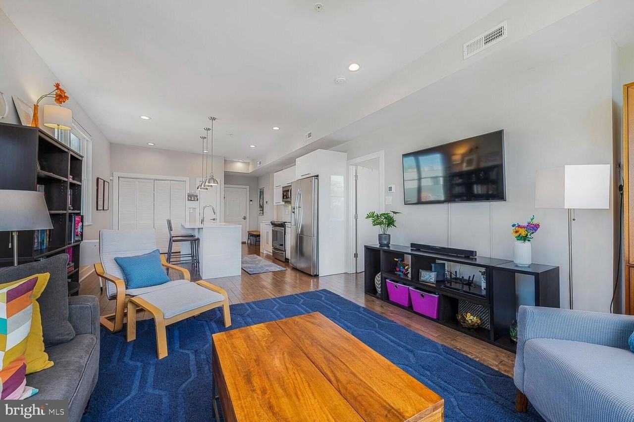 3733 12th St Ne - Photo 5 of 17
