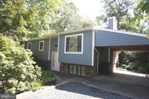 featured image of 131 Lee Dr