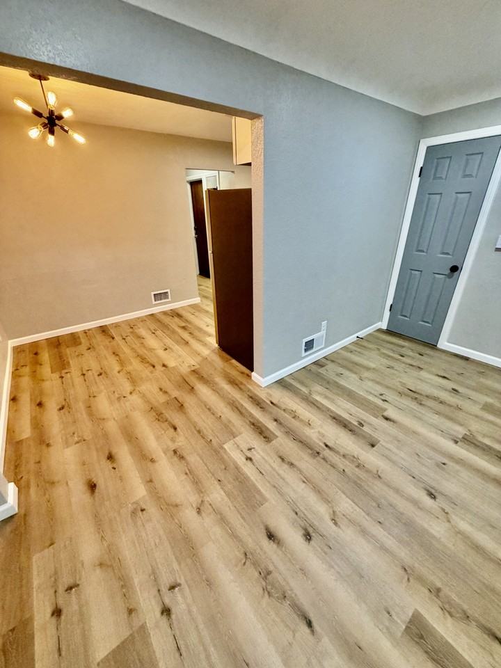 3640 Douglas Rd #2 - Photo 5 of 11