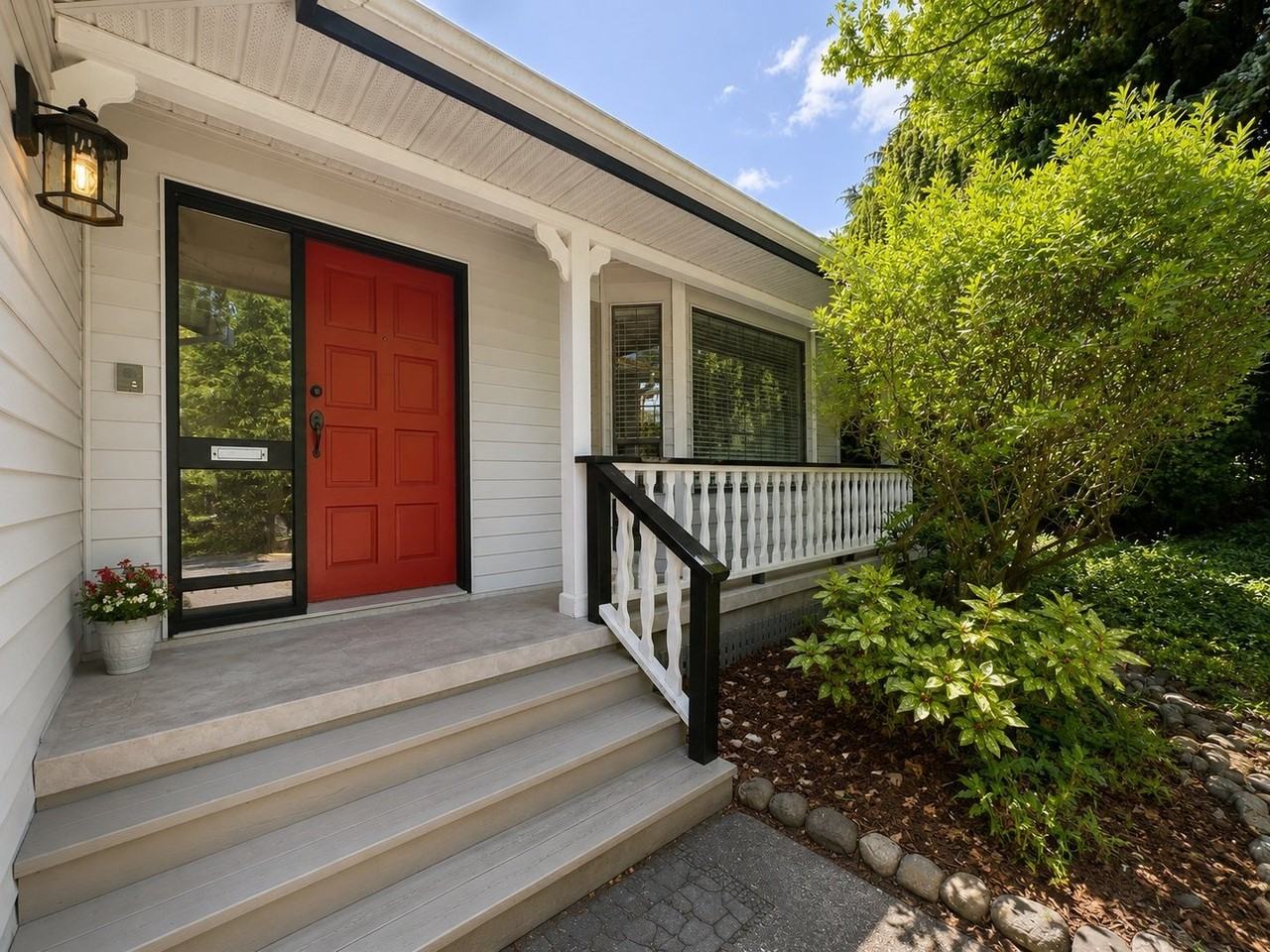 15576 Buena Vista Ave - Photo 3 of 25