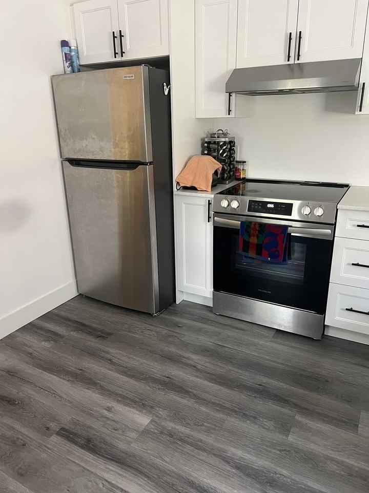203 Colborne St - Photo 2 of 12