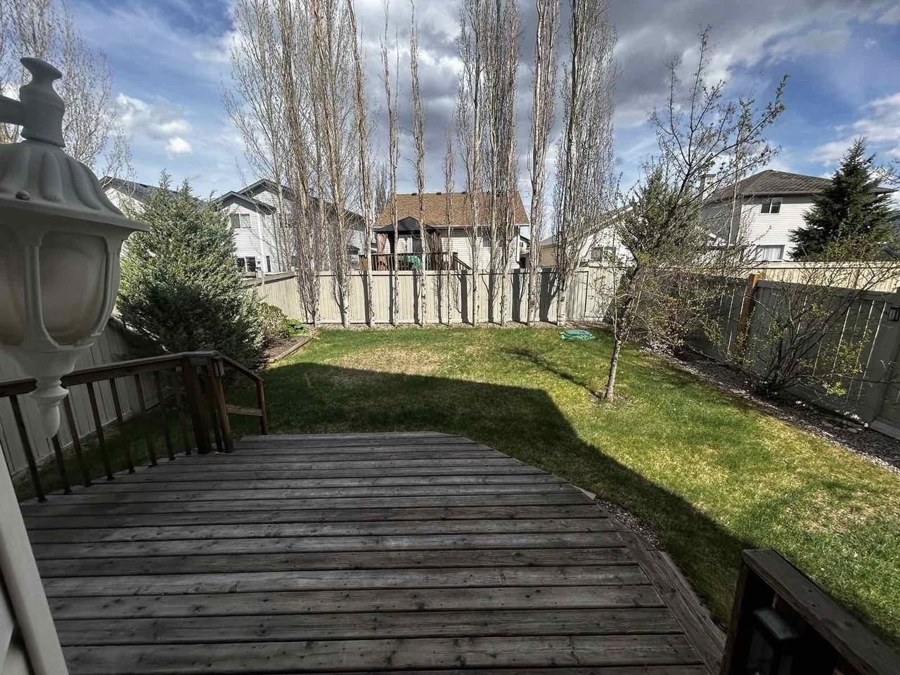 24 Landon Dr - Photo 5 of 39