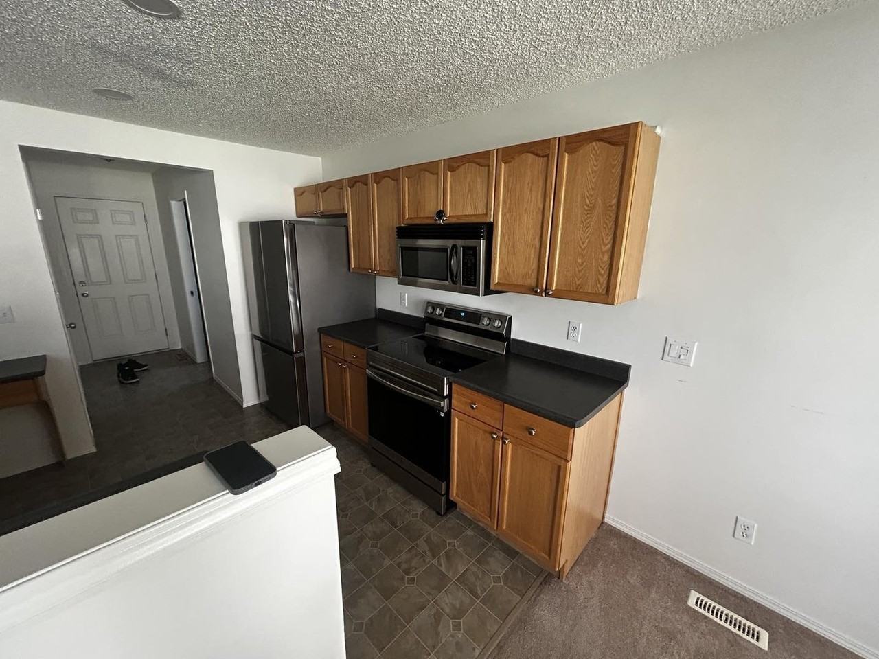 24 Landon Dr - Photo 6 of 39