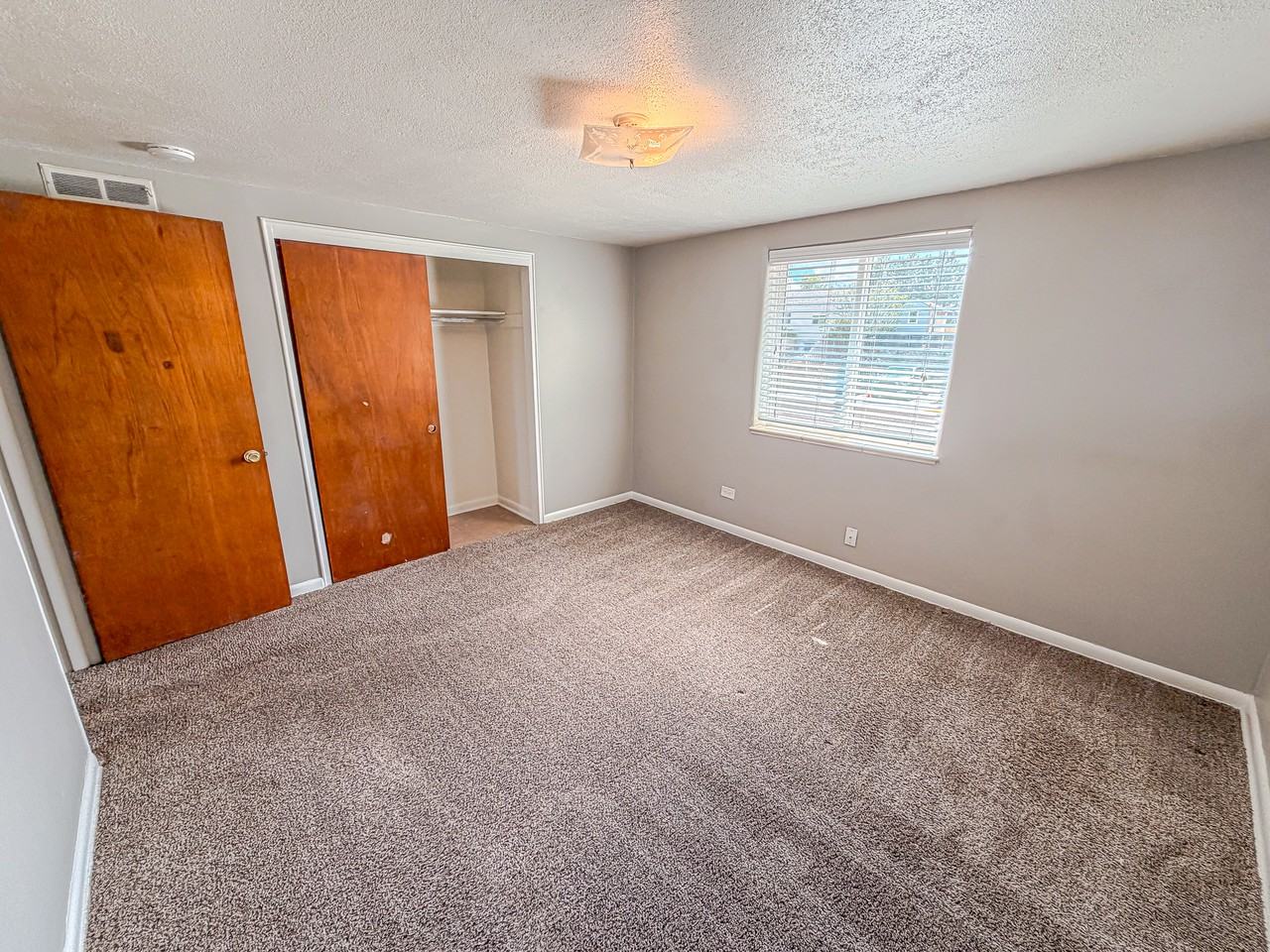 1921 Hugur Ave #1 - Photo 7 of 10