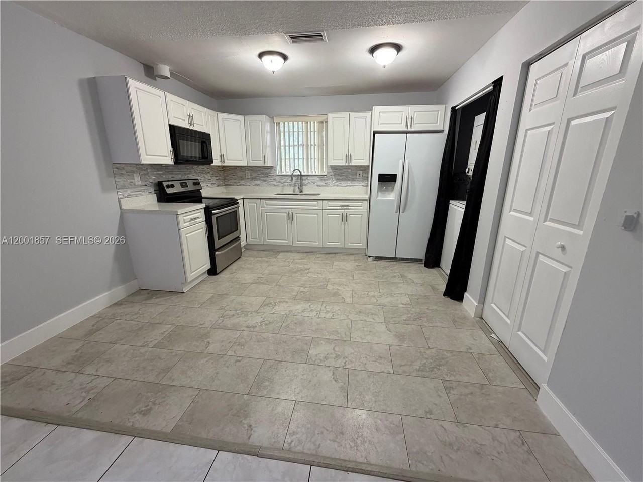 6316 Lincoln St #6316 - Photo 5 of 17