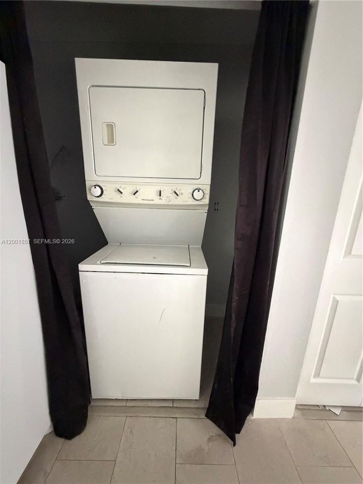 6316 Lincoln St #6316 - Photo 6 of 17