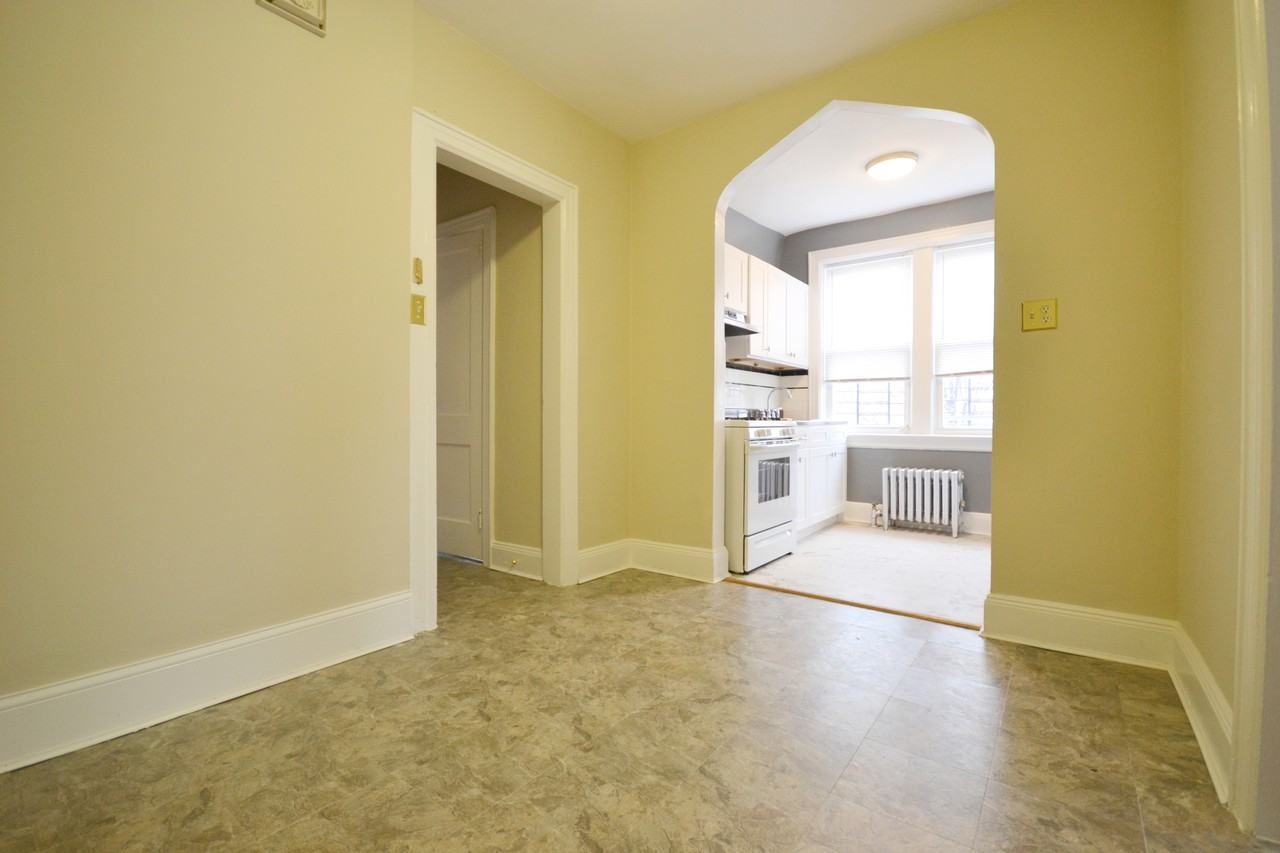 58-69 59th St #1 - Photo 2 of 4