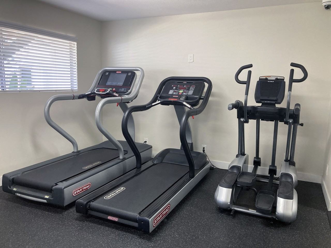 Collins Hacienda Apartments - Photo 3 of 7