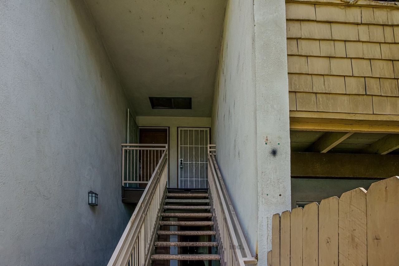 2501 W Sunflower Ave #E11 - Photo 5 of 16