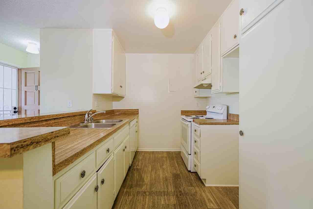 2501 W Sunflower Ave #E11 - Photo 7 of 16