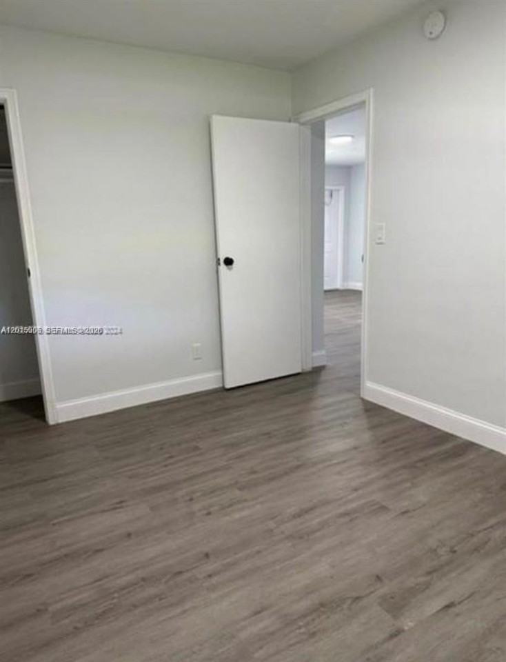 4141 Sw 20th St #2 - Photo 4 of 7