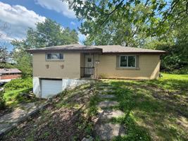 featured image of 251 Selvin Dr