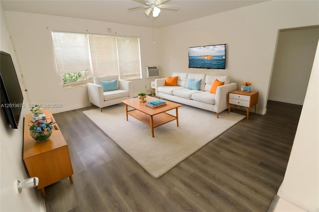 809 85th St #2 - Photo 2 of 27