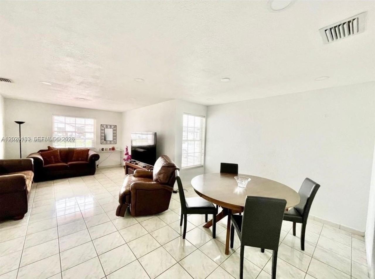 14985 Sw 58th St - Photo 5 of 15