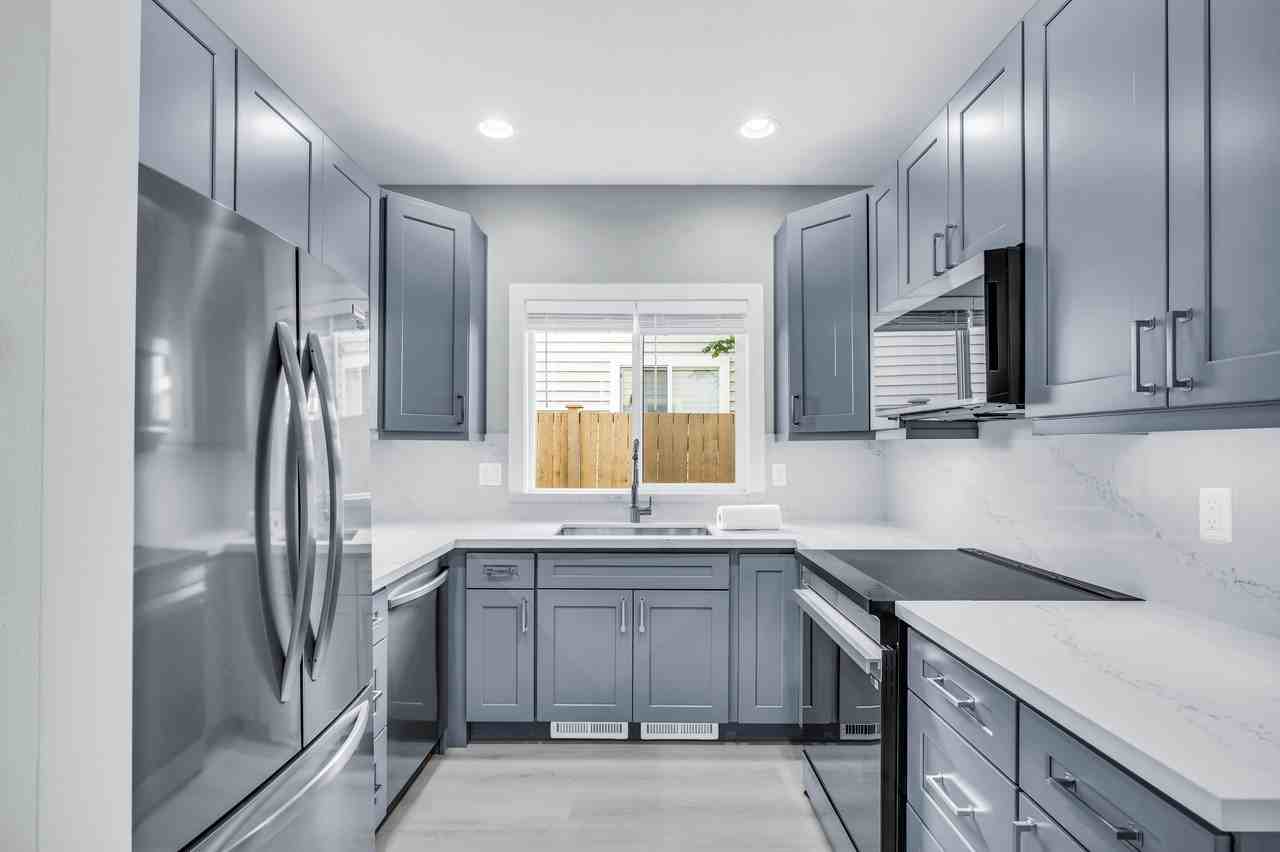 441 Northeast Alder Street - 1Unit 1 #1 - Photo 6 of 21
