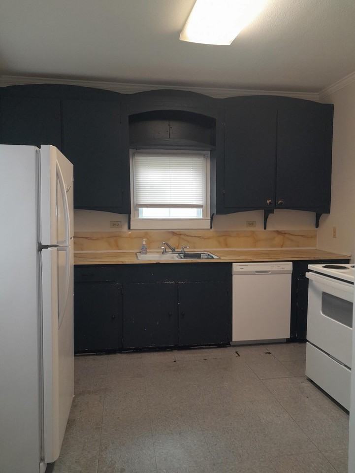 205 Jacques St #1 - Photo 4 of 9