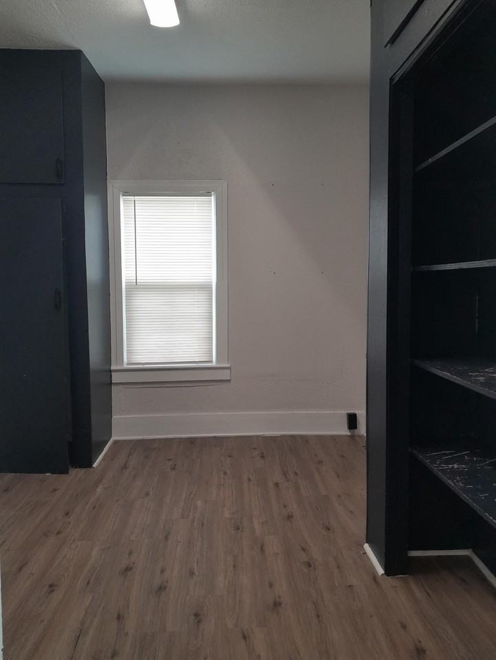 205 Jacques St #1 - Photo 5 of 9