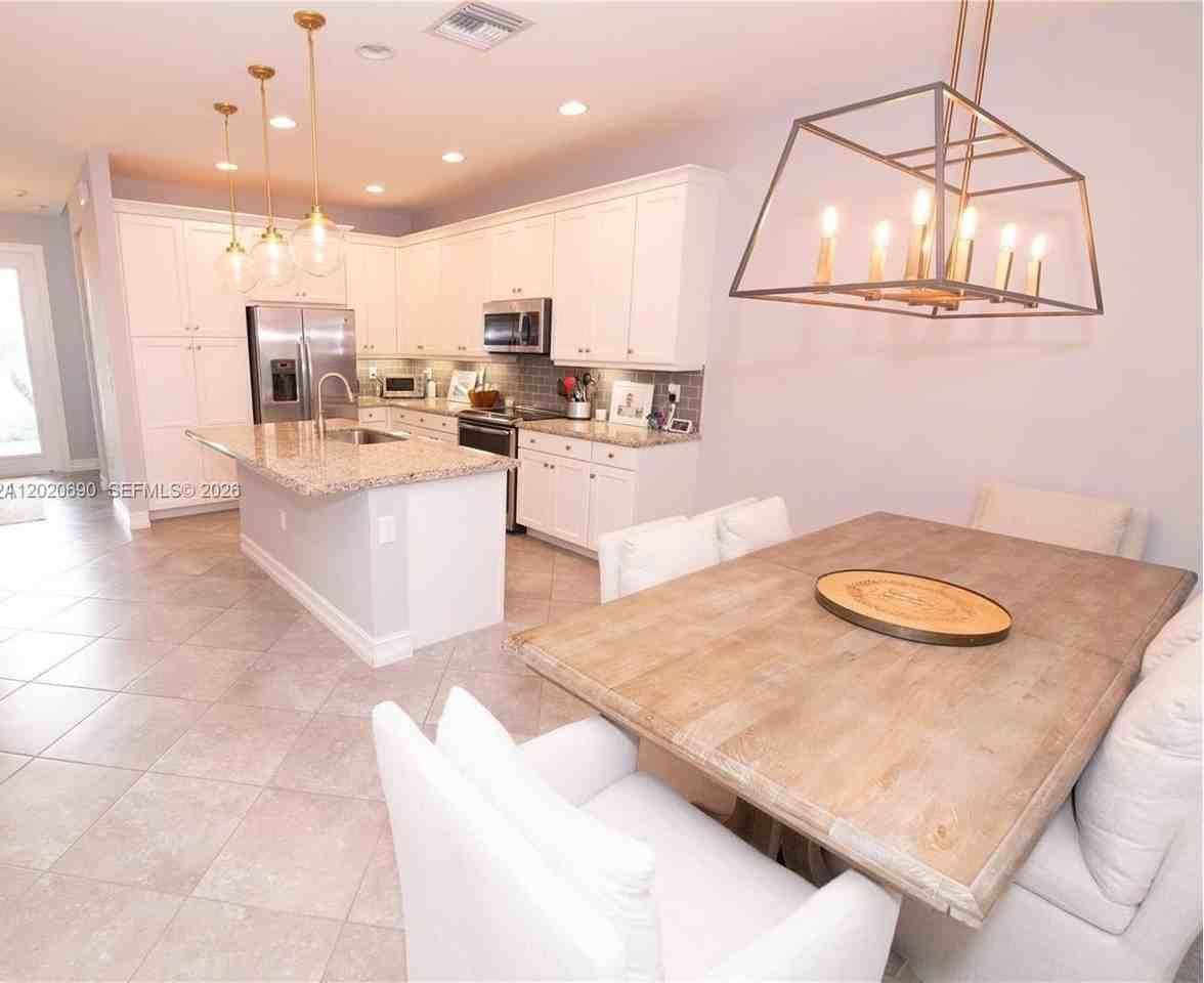 8072 Cactus Quartz Cir #0 - Photo 6 of 19