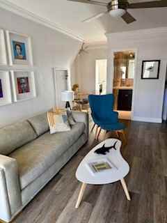 602 Ne 37th St #B - Photo 7 of 14