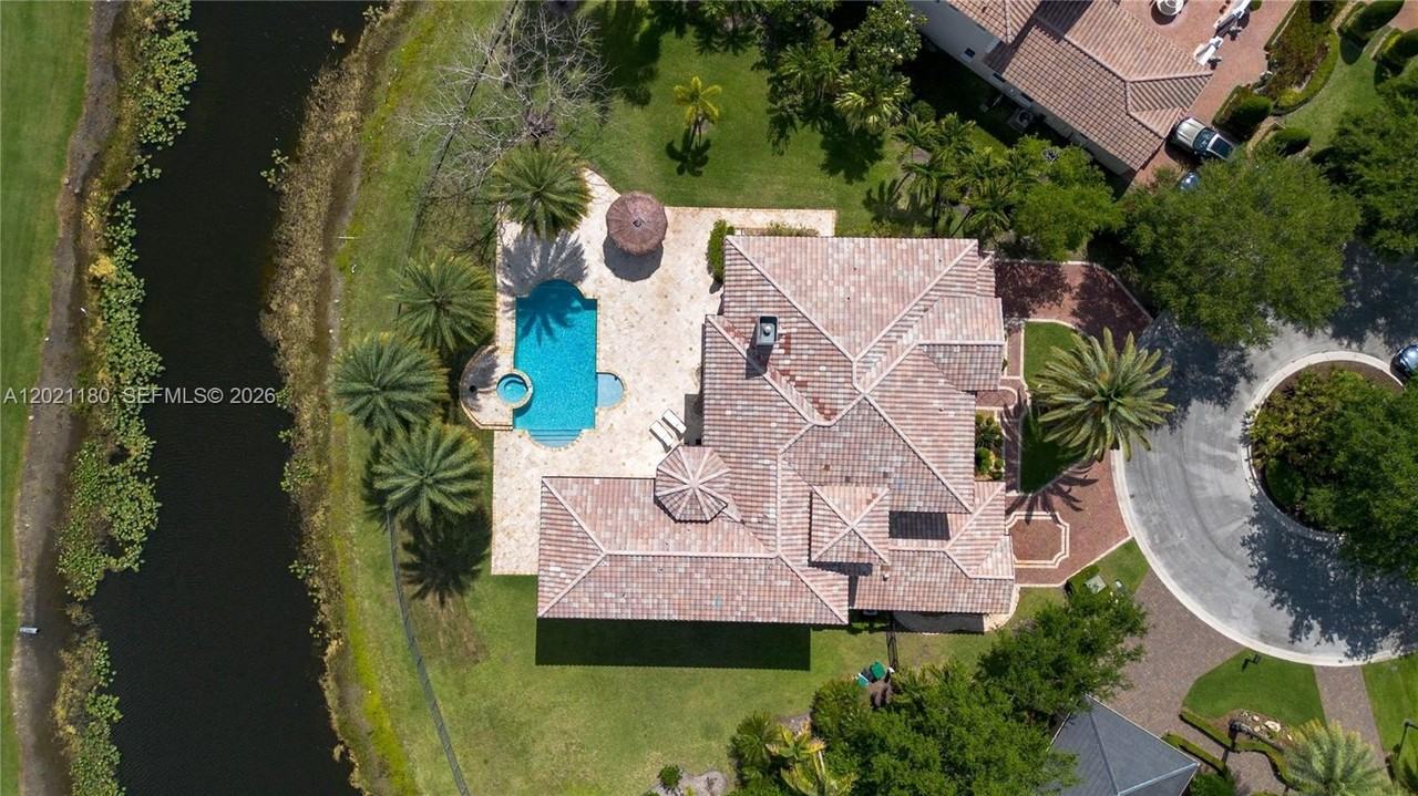 7290 Lemon Grass Dr - Photo 2 of 50