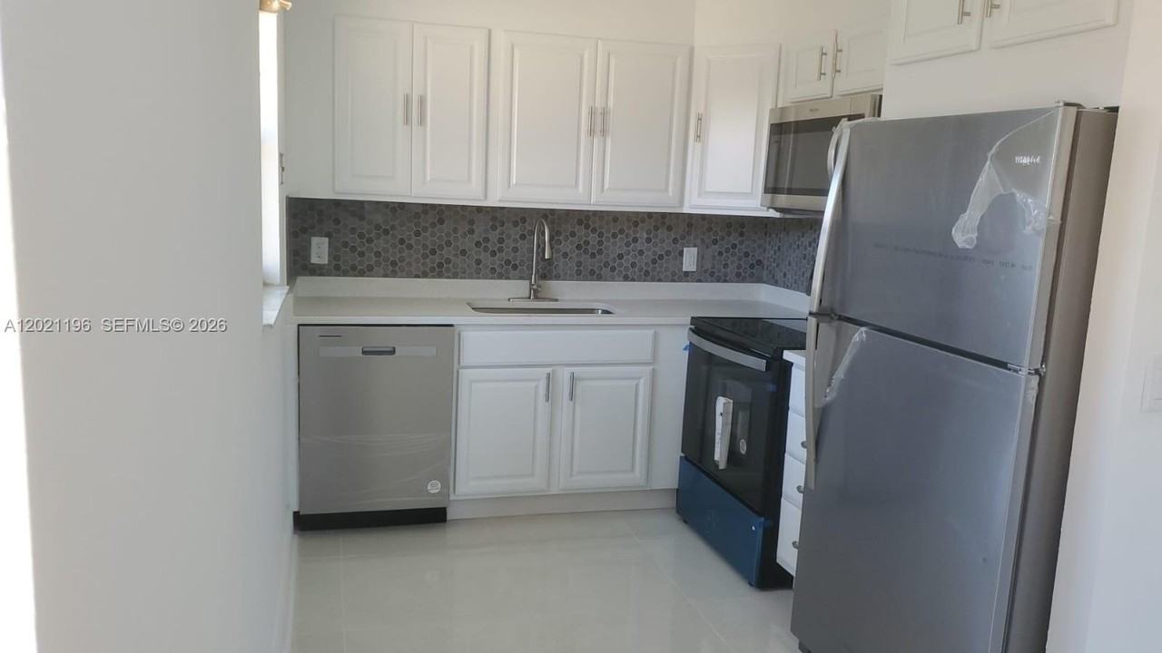 513 Brittany K #513 - Photo 3 of 11