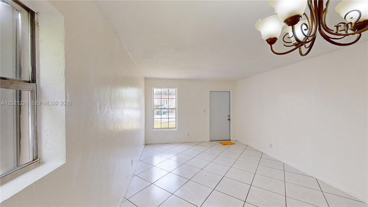 6842 Sw 15th St #6842 - Photo 3 of 14