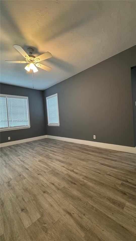 820 Se 12th St #1 - Photo 6 of 10