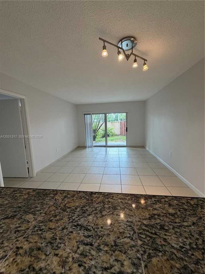 11201 Sw 88th St #102A - Photo 2 of 11