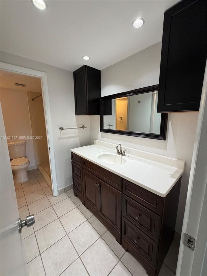 11201 Sw 88th St #102A - Photo 7 of 11
