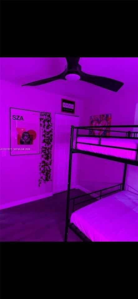 370 Hand Ave - Photo 5 of 33
