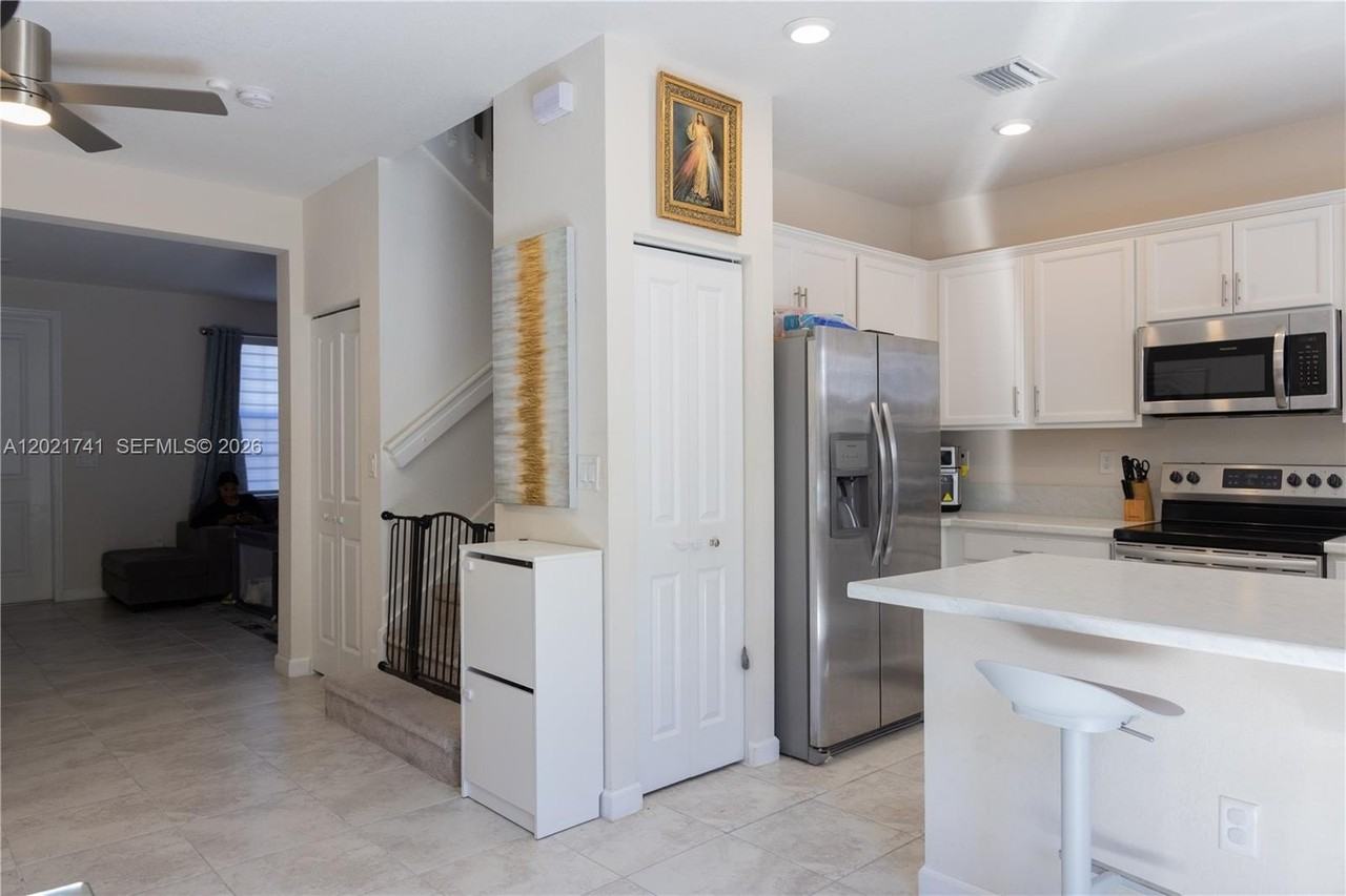 24950 Sw 114th Ave - Photo 6 of 38