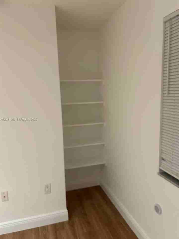 17425 Nw 67th Pl #D13 - Photo 4 of 28