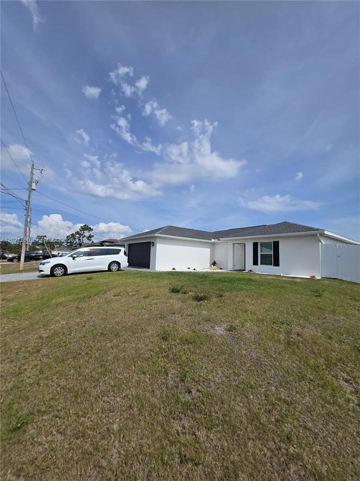 1926 Nw 31st Ter #1 - Photo 2 of 13