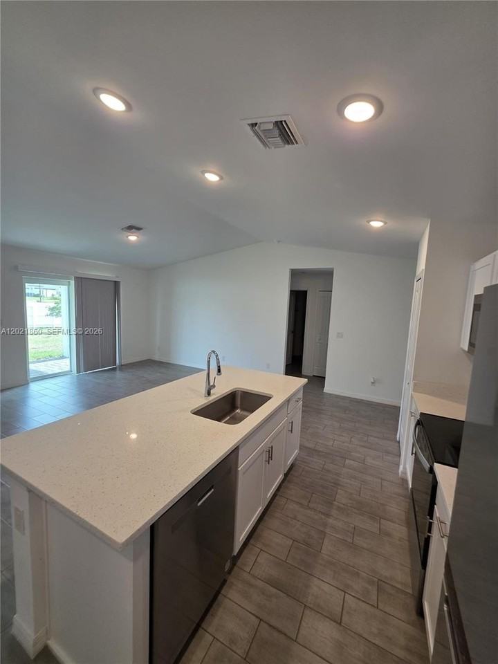 1926 Nw 31st Ter #1 - Photo 3 of 13